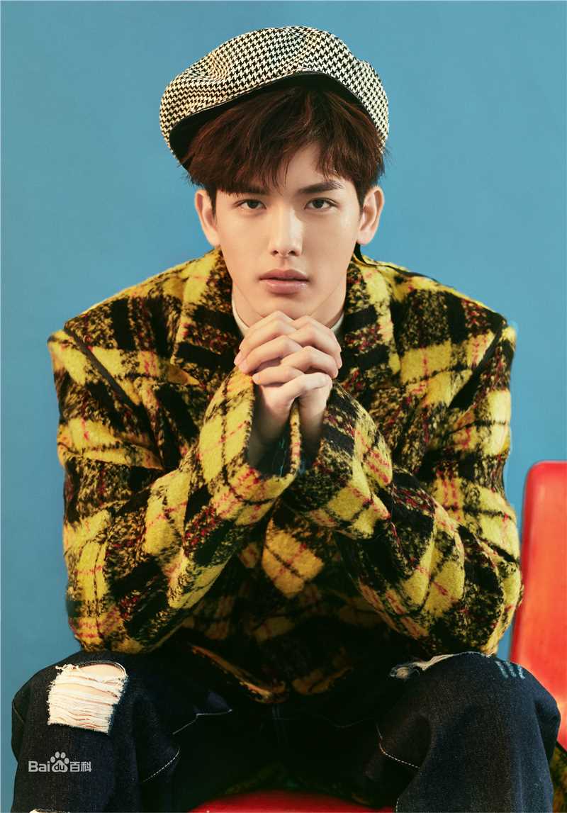 王以纶(Riley)最全街拍壁纸