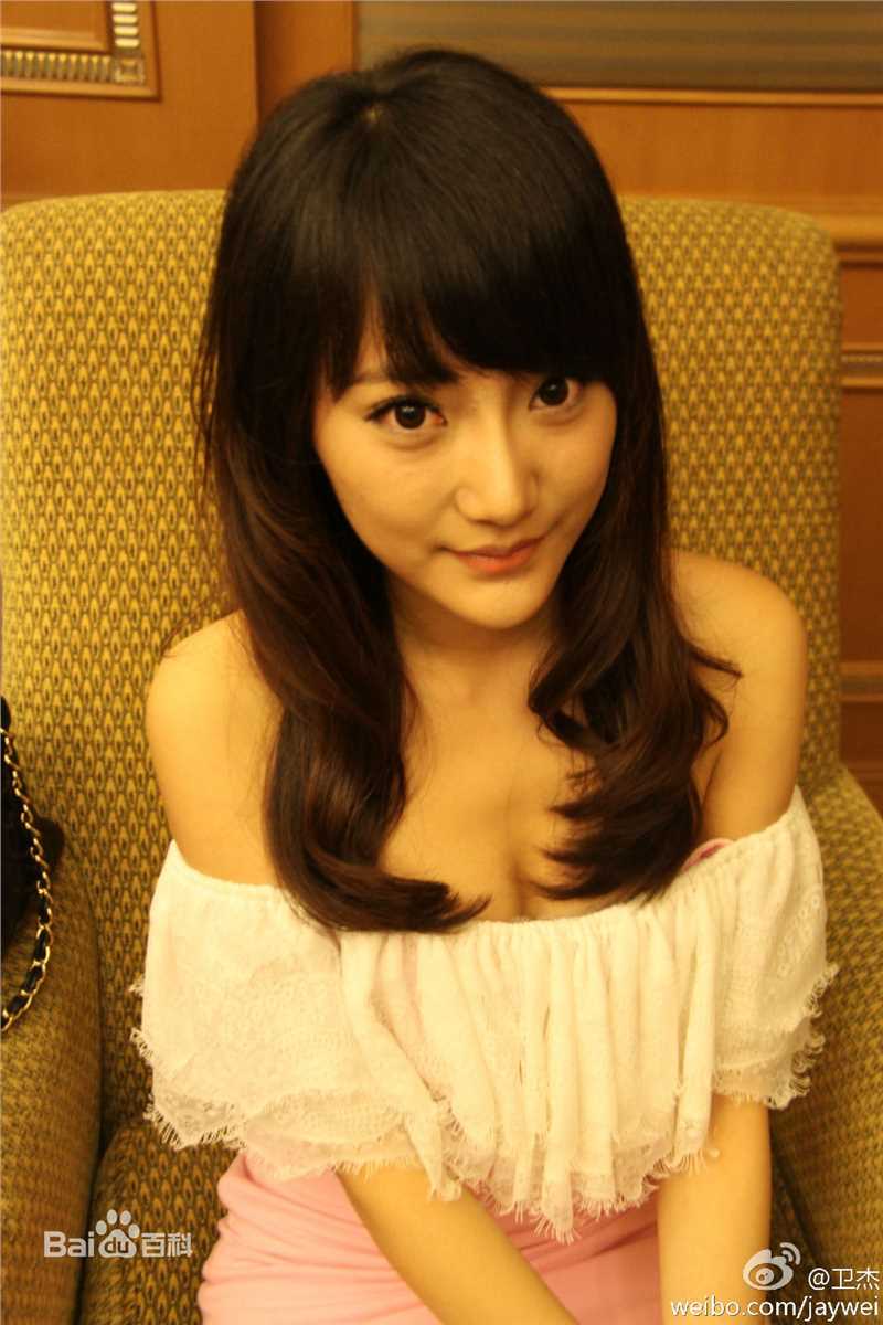 孟瞳迪生活照生活照