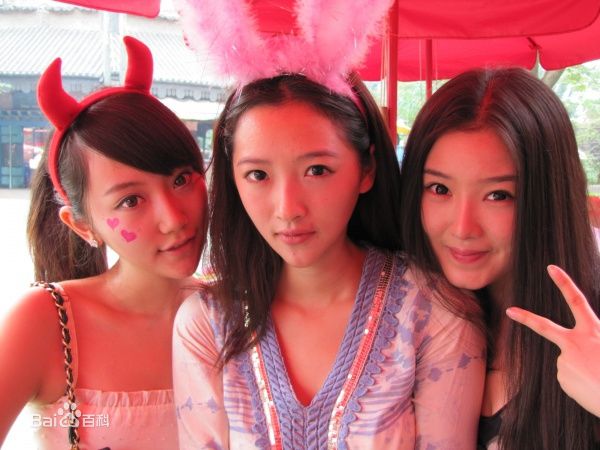 孟瞳迪生活照生活照