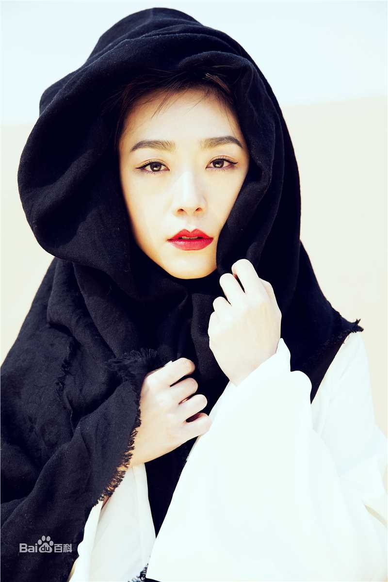 吕晓霖最新图集