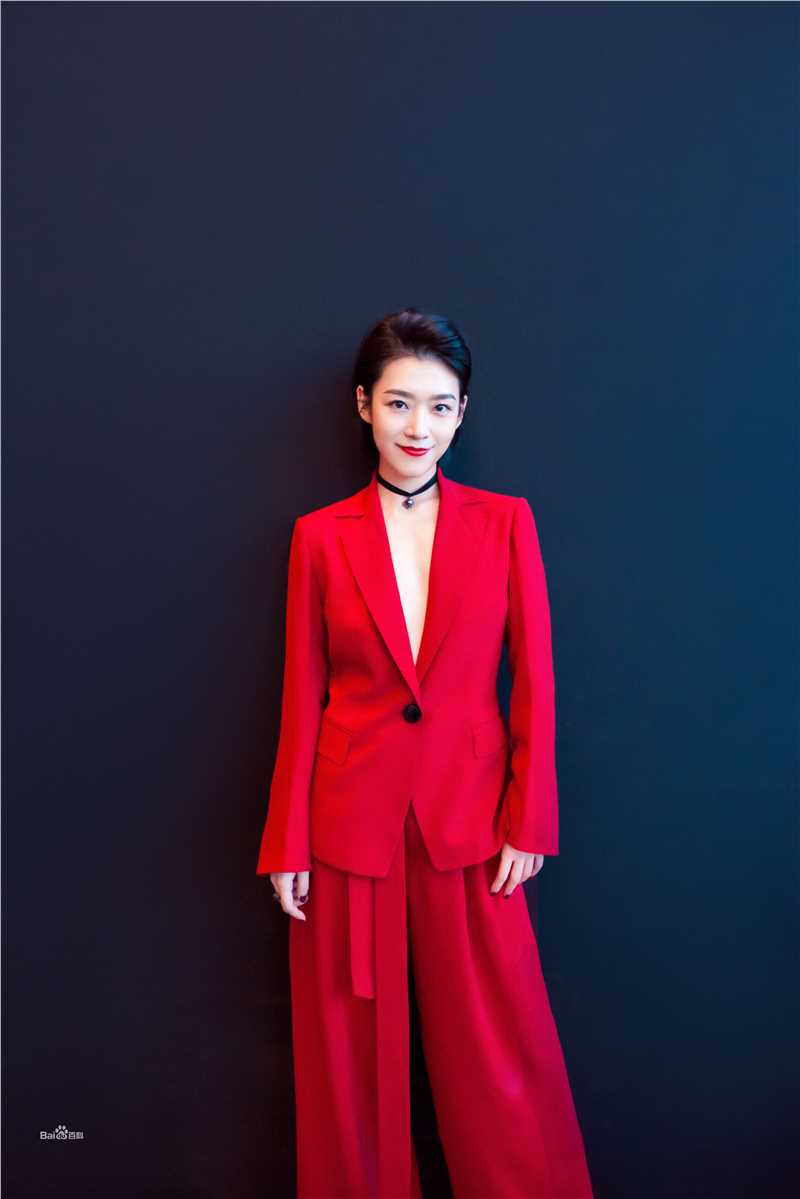 吕晓霖最新图集