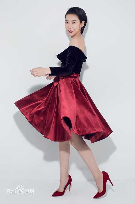 吕晓霖最新图集