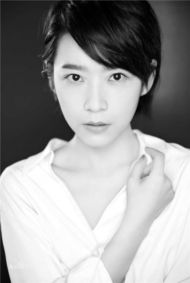 吕晓霖最新图集