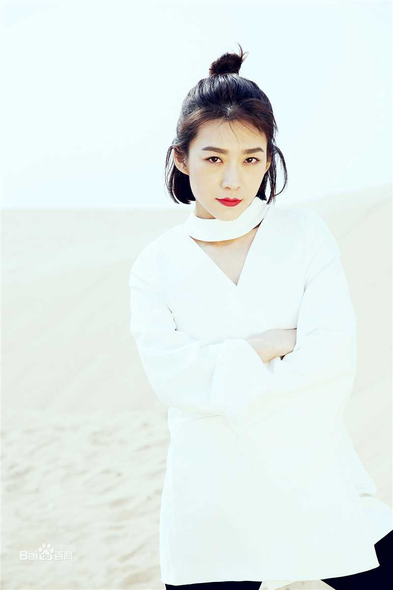 吕晓霖最新图集