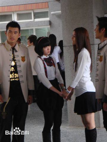 蔡颐榛(Bernice)终极三国-小乔生活照