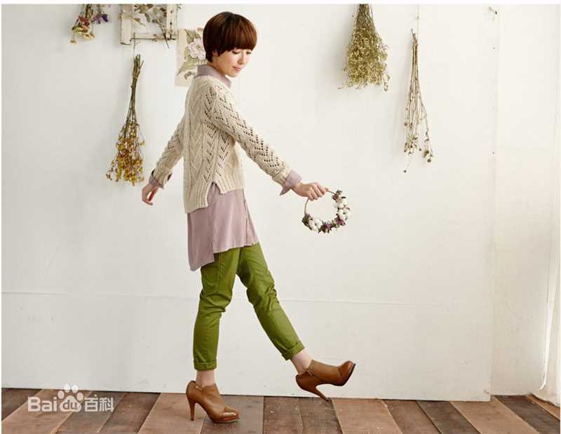 蔡颐榛(Bernice)服装型录图册