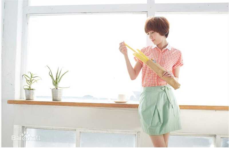 蔡颐榛(Bernice)服装型录图册