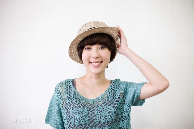 蔡颐榛(Bernice)服装型录图册