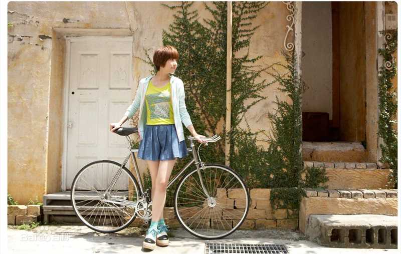 蔡颐榛(Bernice)服装型录图册