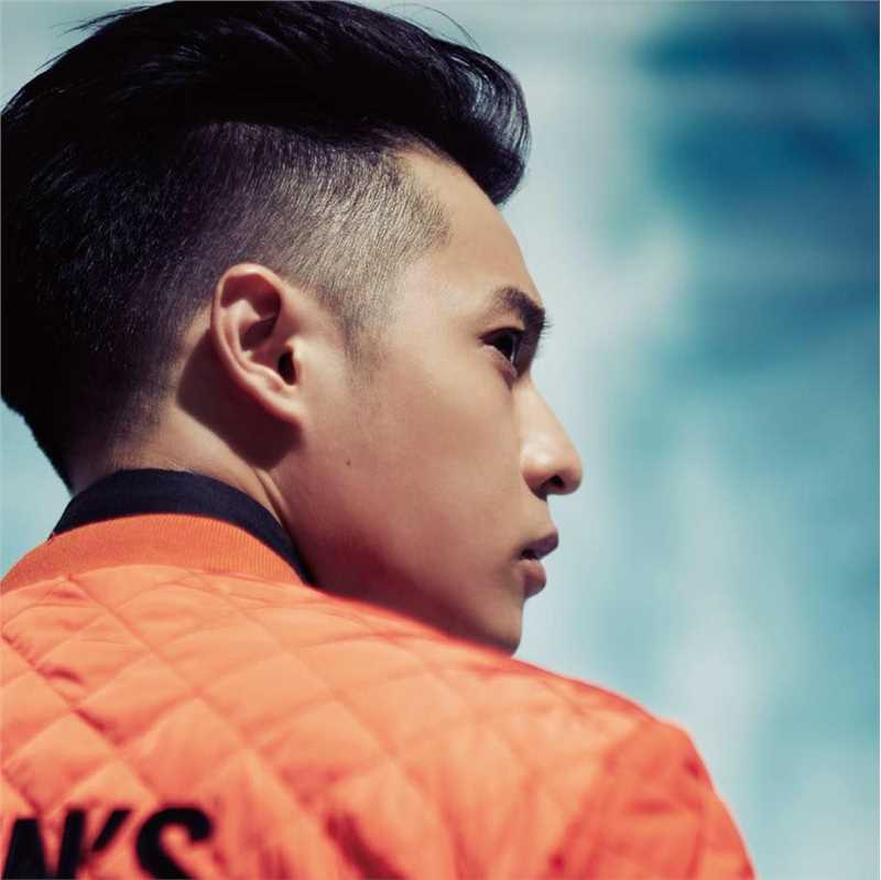 最优质周汤豪(Nick Chou)生活照