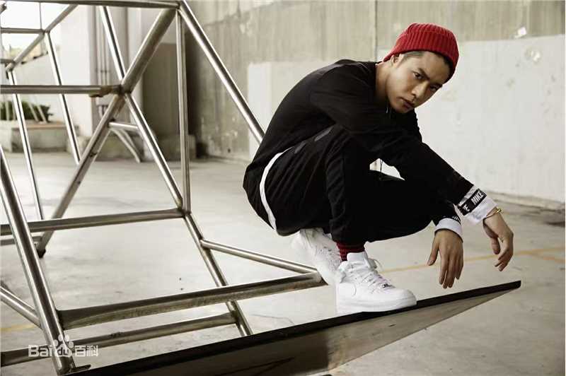 最优质周汤豪(Nick Chou)生活照