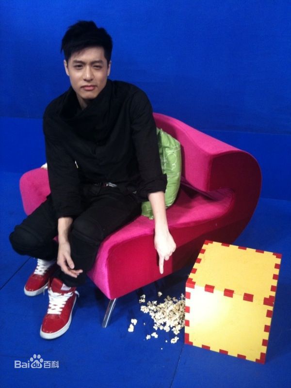 最优质周汤豪(Nick Chou)生活照