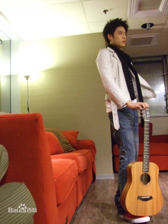 最优质周汤豪(Nick Chou)生活照