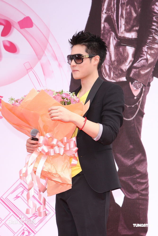 最新周汤豪(Nick Chou)精彩图册