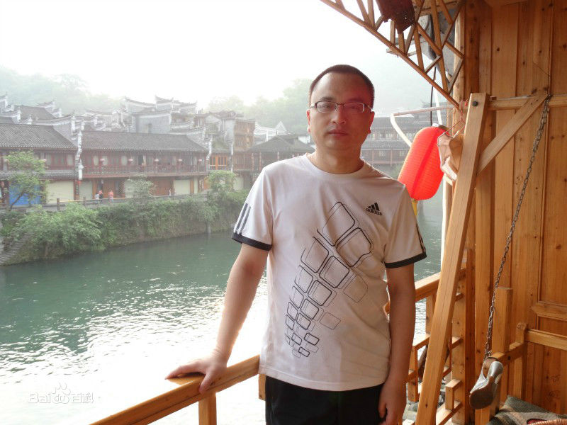 吴涛在旅游前后照片