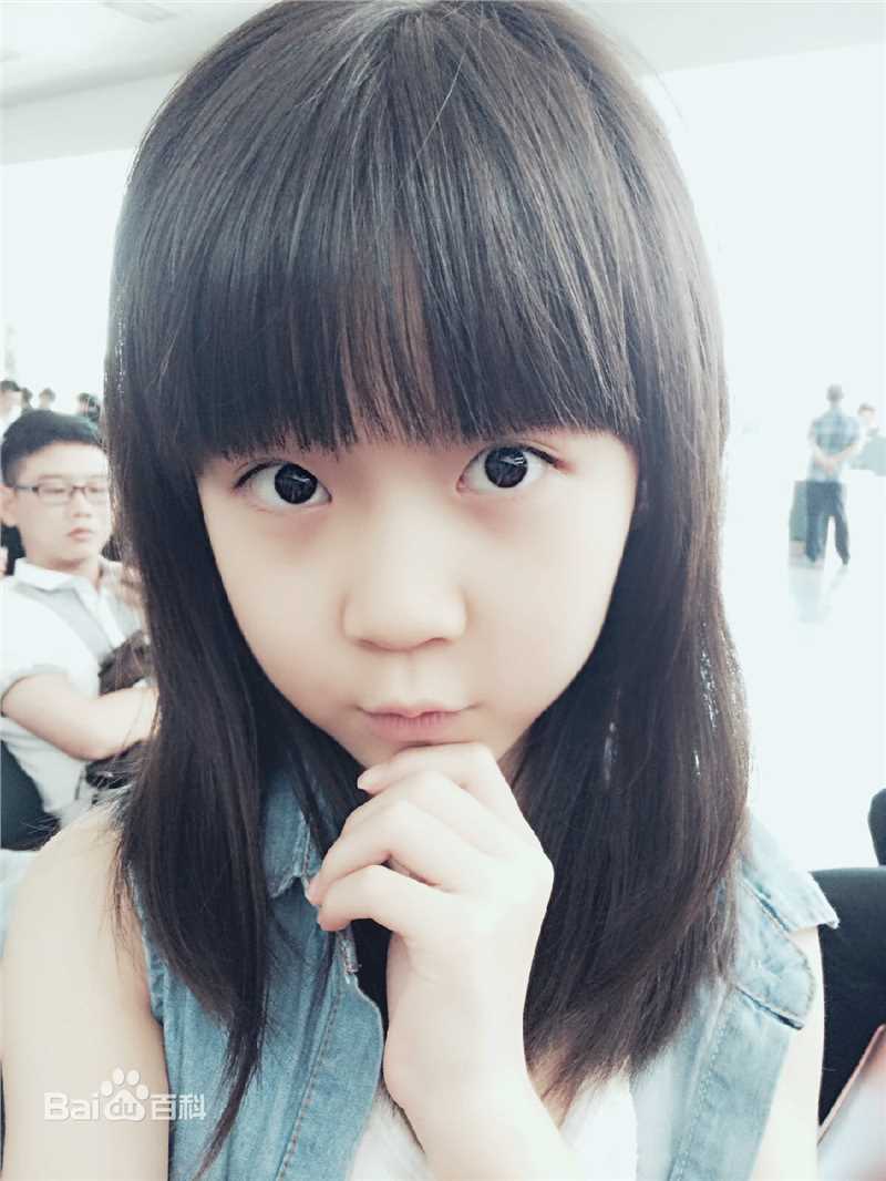 徐玺涵生活照片前后照片