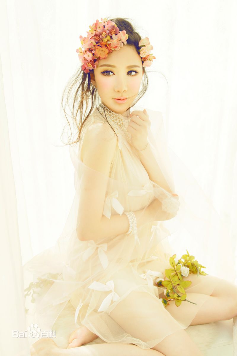 葛思然艺术照性感图片壁纸