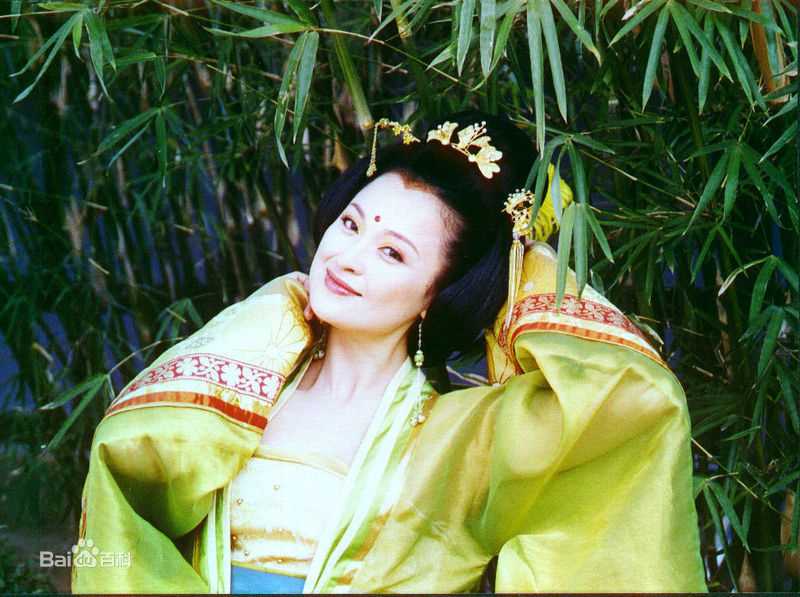 王璐瑶影视形象素颜照壁纸