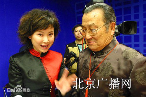 王佳一出席活动图册