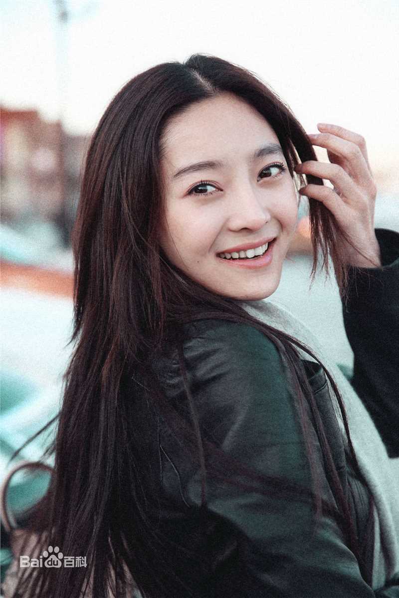 最新徐岑子性感图片