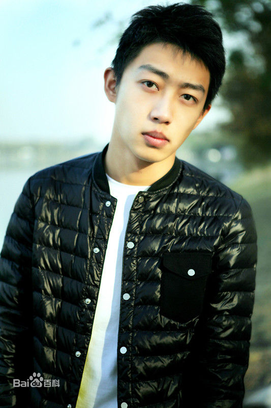 于新博(Leslie)生活照