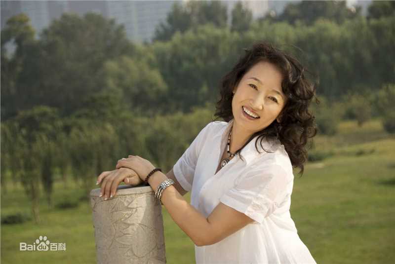 哈斯高娃生活照素颜照相册