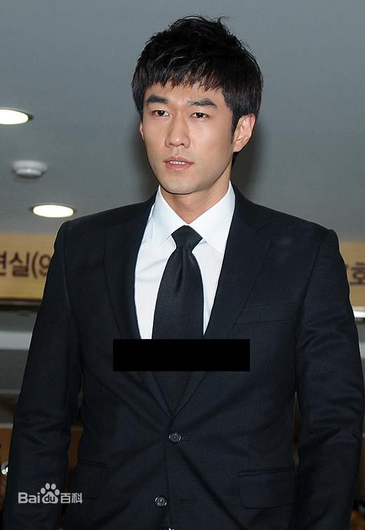 高清李柱贤性感图片