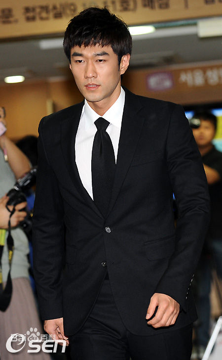 李柱贤最新影集图集