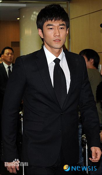 李柱贤最新影集图集