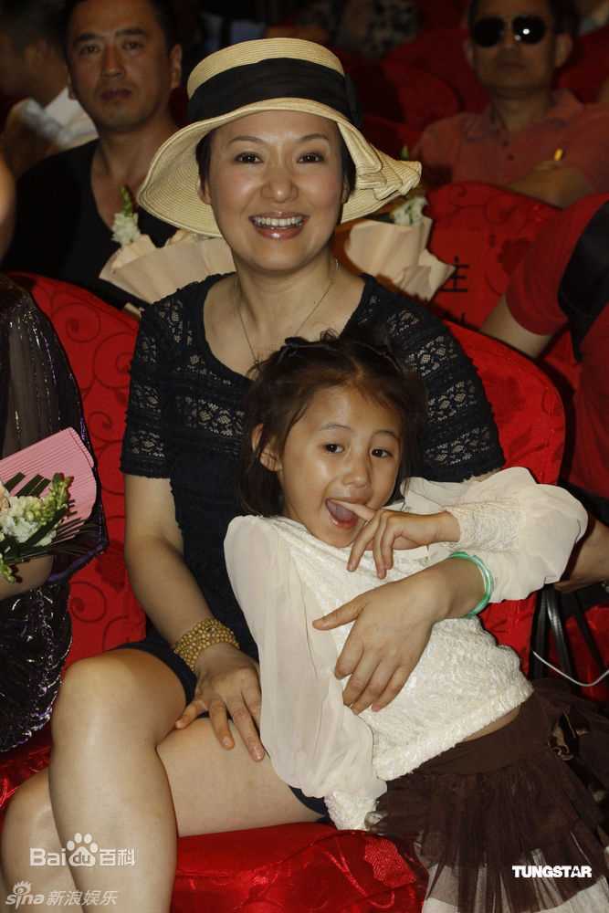 最新周艳泓精彩图册