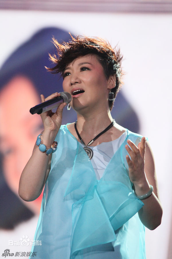 最新周艳泓精彩图册