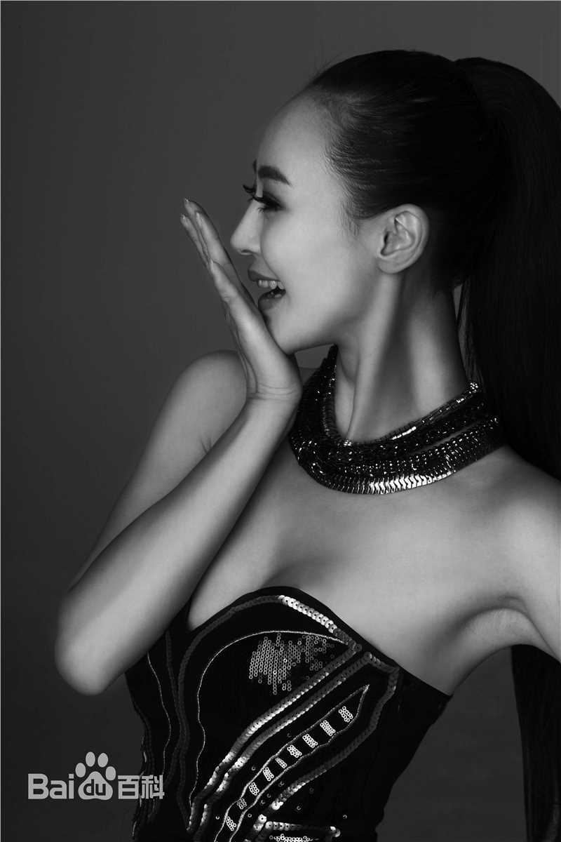 万妮恩(Nicole)照片前后照片