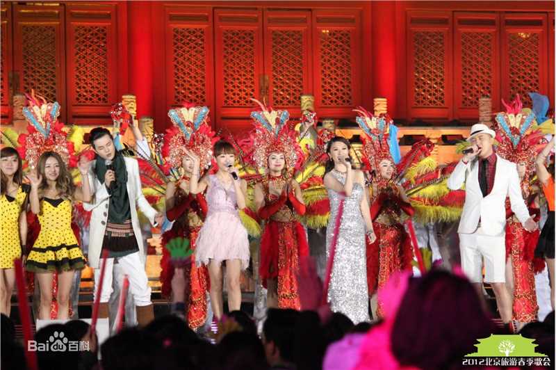 于瑛楠社会活动性感图片图集