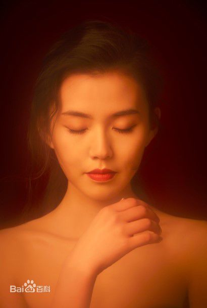 李宜儒照片性感图片图集