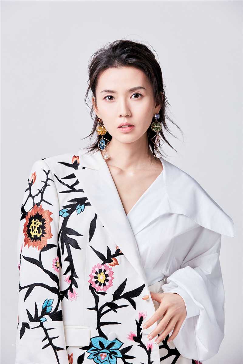 李宜儒照片性感图片图集