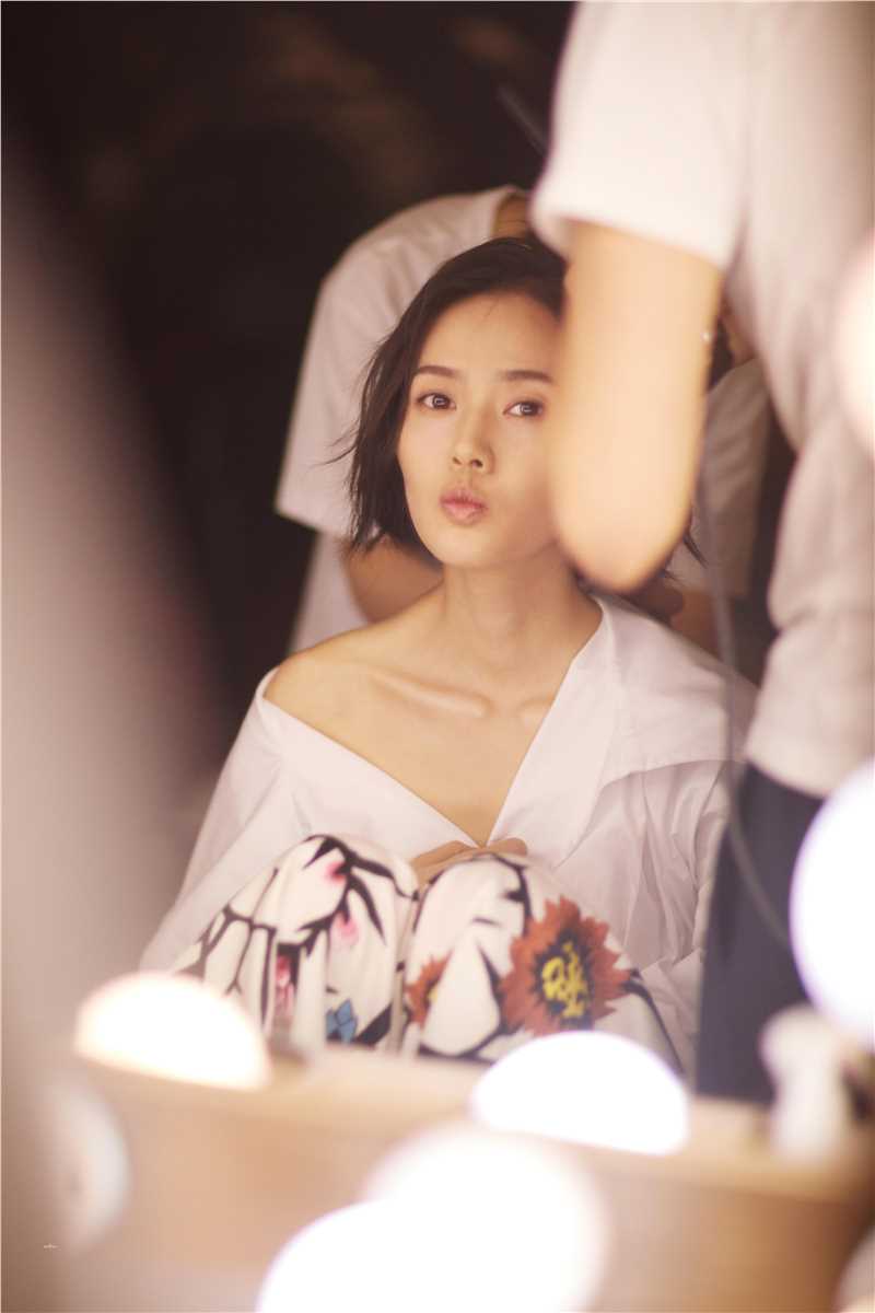 李宜儒照片性感图片图集