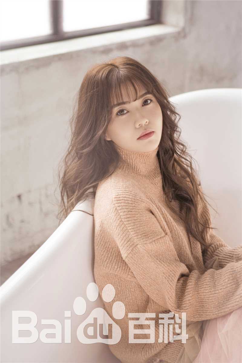 李宜儒照片性感图片图集