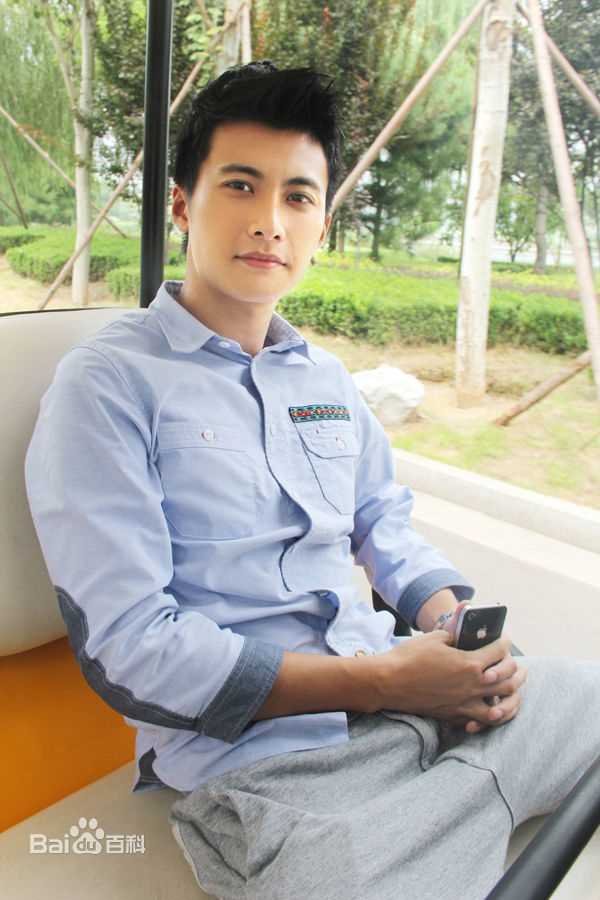 萧浩冉《恋爱的那点事儿》高清剧照