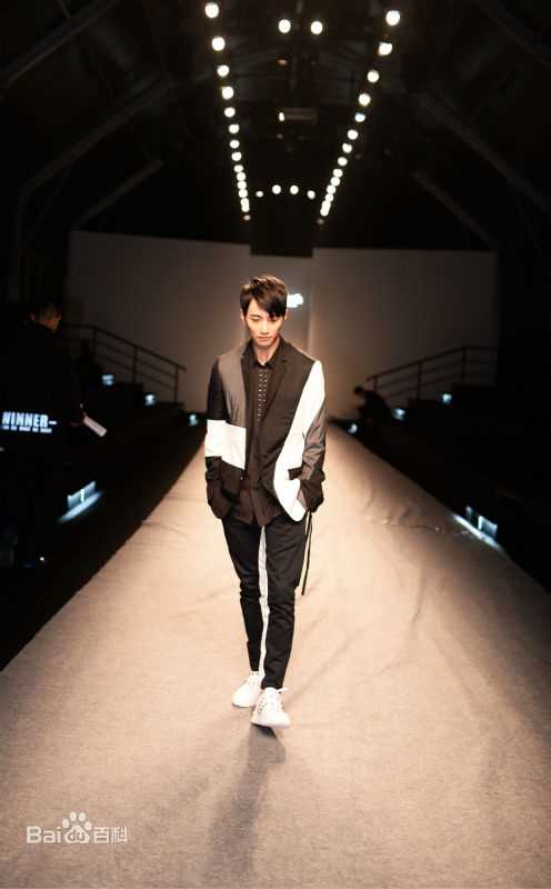 萧浩冉图集生活照相册