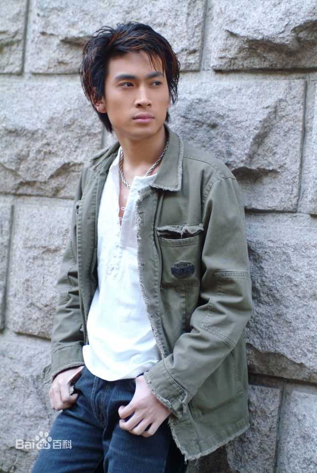 张梓宸生活照片前后照片