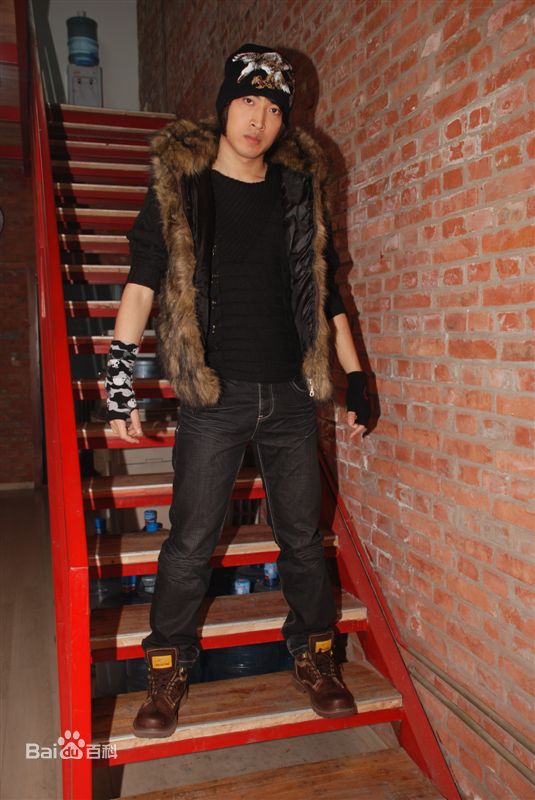 张梓宸生活照片前后照片