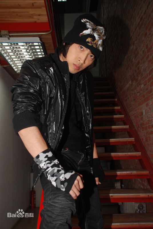 张梓宸生活照片前后照片