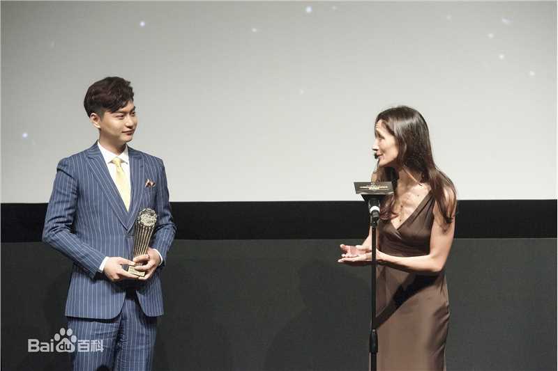 侯京健金橡树奖图册