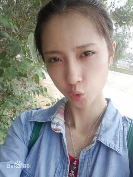 关慧卿(Lesley)日常美图素颜照壁纸