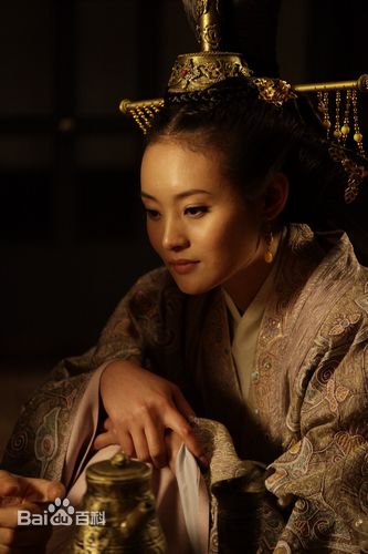 王翊丹(Yi Dan Wang) 《春秋祭》最新剧照