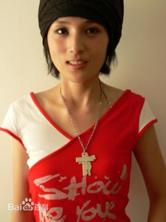 孙嘉一生活照壁纸壁纸