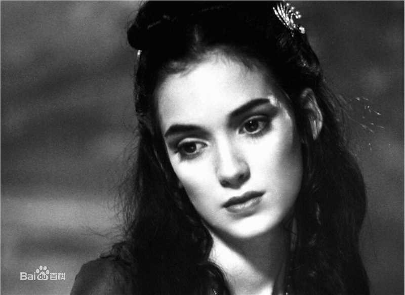 薇诺娜·瑞德(Winona Ryder)《惊情四百年》剧照