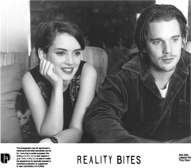 薇诺娜·瑞德(Winona Ryder)《四个毕业生》最新剧照