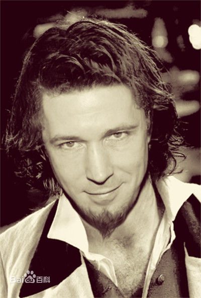 最优质艾丹·吉伦(Aidan Gillen)精彩图册