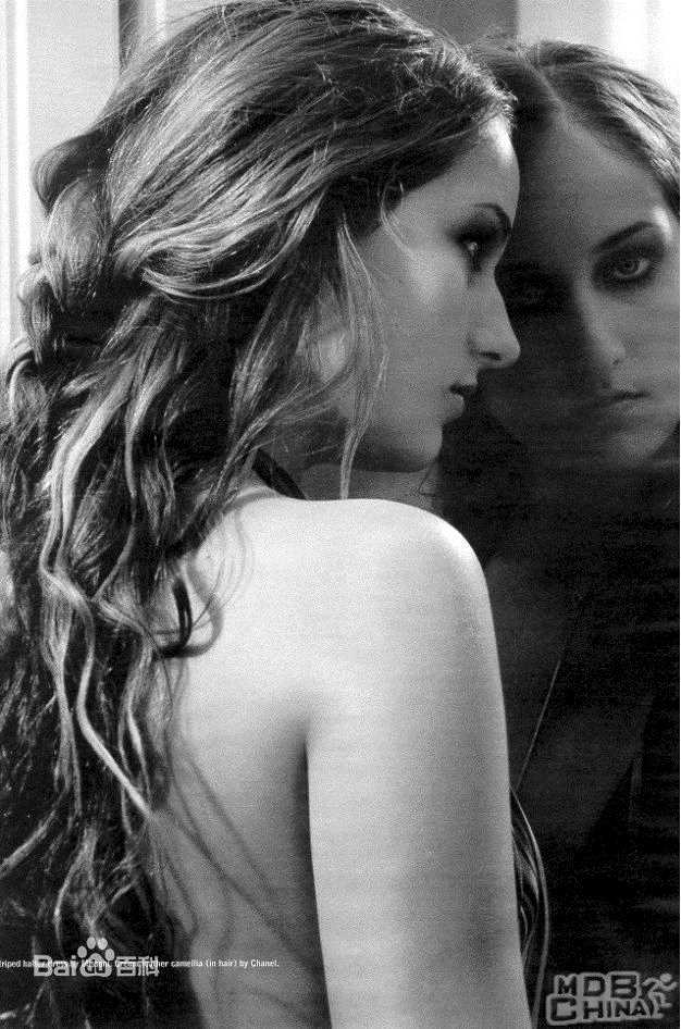 莉莉·索博斯基(Leelee Sobieski) 图集壁纸壁纸